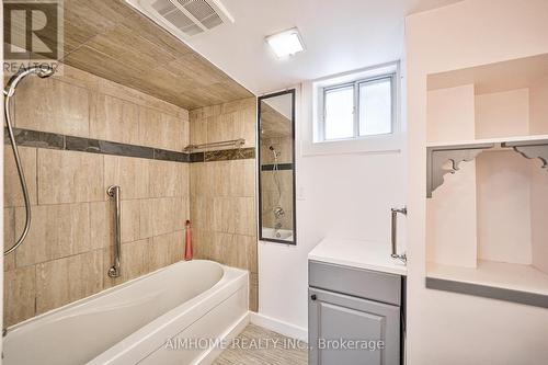 193 Scarboro Crescent, Toronto, ON - Indoor Photo Showing Bathroom