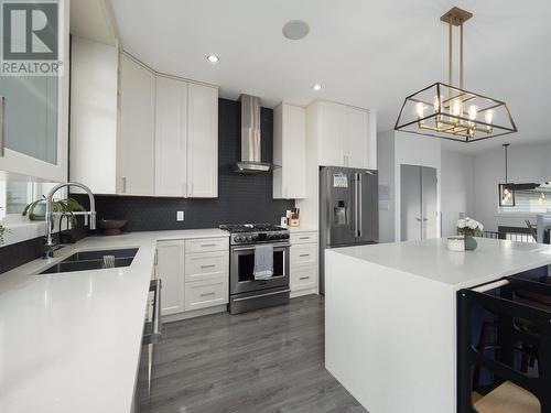 3955 Barnes Drive, Prince George, BC - Indoor Photo Showing Kitchen With Double Sink With Upgraded Kitchen