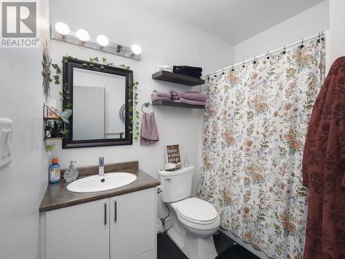 3955 Barnes Drive, Prince George, BC - Indoor Photo Showing Bathroom