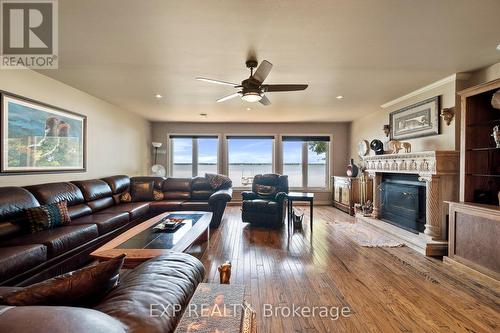 582 Duclos Point Road, Georgina, ON - Indoor Photo Showing Living Room With Fireplace