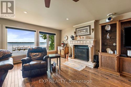 582 Duclos Point Road, Georgina, ON - Indoor Photo Showing Living Room With Fireplace