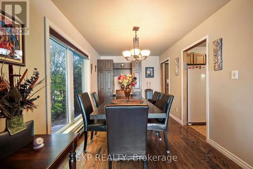 582 Duclos Point Road, Georgina, ON - Indoor Photo Showing Dining Room