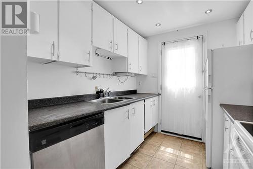 44 Woodvale Green Unit#B, Ottawa, ON - Indoor Photo Showing Kitchen With Double Sink