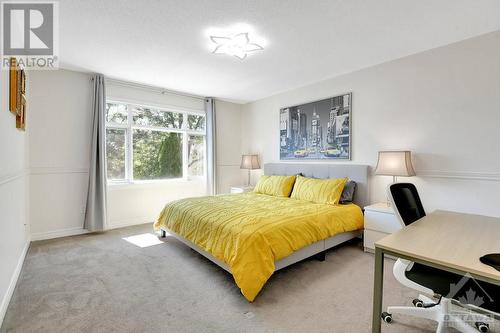 33 Spur Avenue, Ottawa, ON - Indoor Photo Showing Bedroom