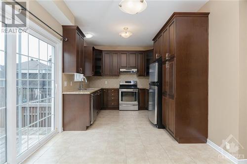 448 West Ridge Drive, Ottawa, ON - Indoor Photo Showing Kitchen