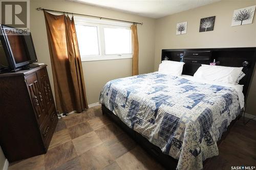 116 Bates Street, Earl Grey, SK - Indoor Photo Showing Bedroom