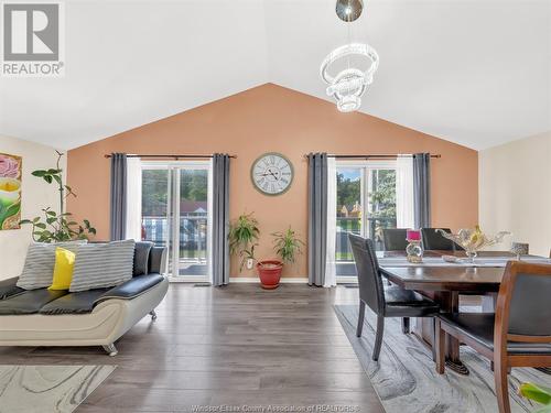 2415 Cabana Road W, Windsor, ON - Indoor Photo Showing Dining Room