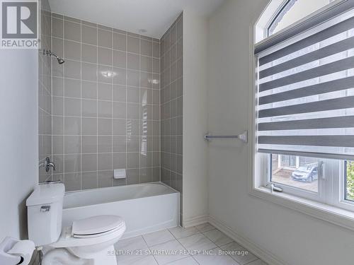 41 Cobriza Crescent, Brampton (Northwest Brampton), ON - Indoor Photo Showing Bathroom