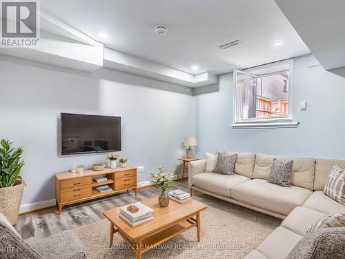 41 Cobriza Crescent, Brampton (Northwest Brampton), ON - Indoor Photo Showing Living Room