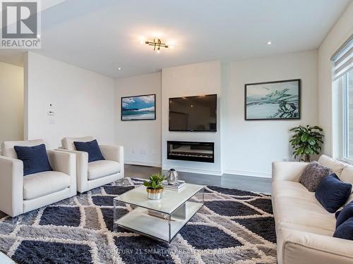 41 Cobriza Crescent, Brampton (Northwest Brampton), ON - Indoor Photo Showing Living Room With Fireplace