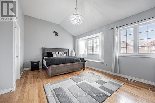 83 Chalkfarm Crescent, Brampton (Northwest Sandalwood Parkway), ON - Indoor Photo Showing Bedroom