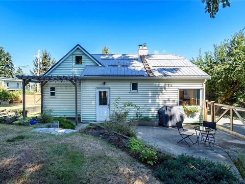 3869 Howard Ave, Royston, BC 