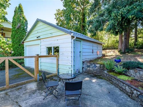 3869 Howard Ave, Royston, BC 