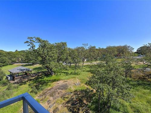 408-1301 Hillside Ave, Victoria, BC - Outdoor With View