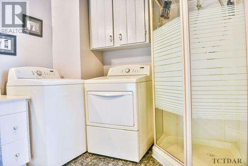 158 Kent Ave, Timmins, ON - Indoor Photo Showing Laundry Room