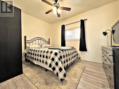 158 Kent Avenue, Timmins (Timmins South - West), ON - Indoor Photo Showing Bedroom