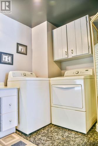 158 Kent Avenue, Timmins (Timmins South - West), ON - Indoor Photo Showing Laundry Room