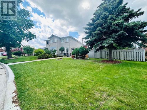 18 Scarlett Drive, Brampton, ON - Outdoor