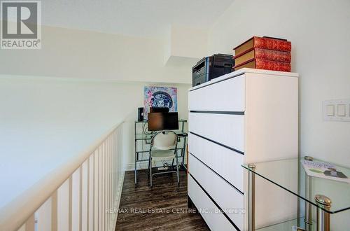 304 - 1940 Ironstone Drive, Burlington (Uptown), ON - Indoor Photo Showing Other Room