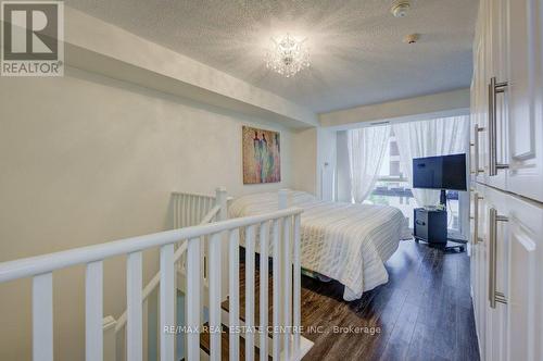 304 - 1940 Ironstone Drive, Burlington (Uptown), ON - Indoor Photo Showing Bedroom