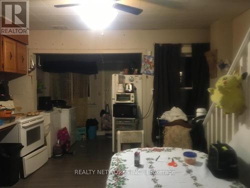 112 Father Costello Drive, Timmins (Main Area), ON - Indoor Photo Showing Kitchen