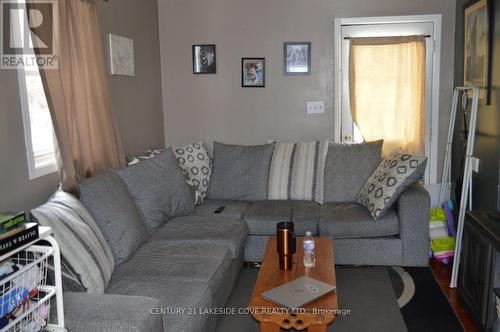 2558 Simcoe Road, Ramara (Brechin), ON - Indoor Photo Showing Living Room