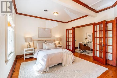 24 Bruce Street, Hamilton, ON - Indoor Photo Showing Bedroom