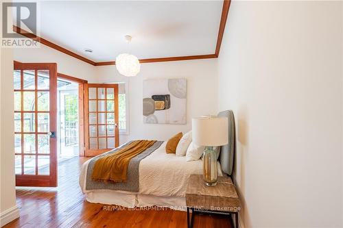 24 Bruce Street, Hamilton (Durand), ON - Indoor Photo Showing Bedroom