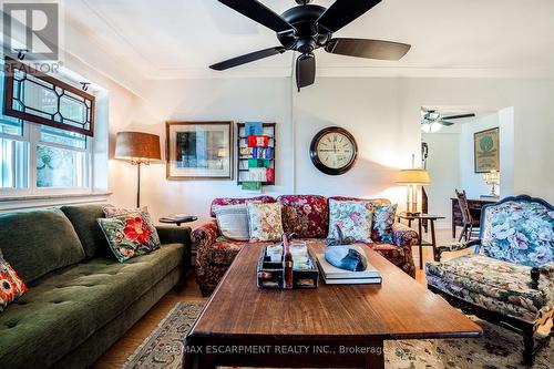 501 - 9 Grant Boulevard, Hamilton, ON - Indoor Photo Showing Living Room