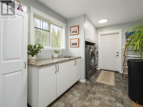 4355 Knoedler Road, Prince George, BC - Indoor Photo Showing Laundry Room