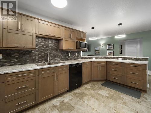 4355 Knoedler Road, Prince George, BC - Indoor Photo Showing Kitchen With Double Sink With Upgraded Kitchen