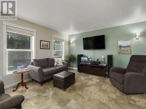 4355 Knoedler Road, Prince George, BC - Indoor Photo Showing Living Room