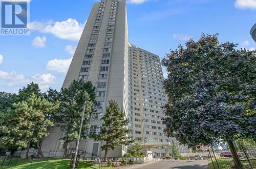 203 - 3700 Kaneff Crescent, Mississauga, ON - Outdoor With Facade