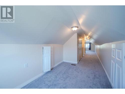 1011 Kilwinning Street, Penticton, BC - Indoor Photo Showing Other Room