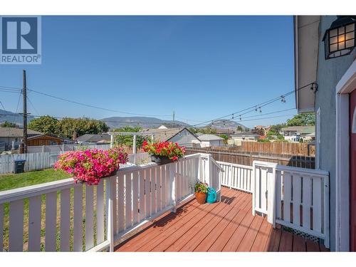 1011 Kilwinning Street, Penticton, BC - Outdoor With Exterior