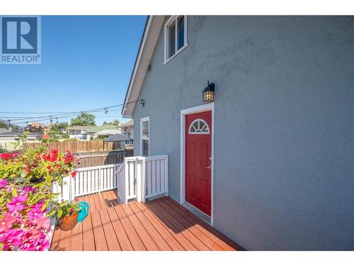 1011 Kilwinning Street, Penticton, BC - Outdoor