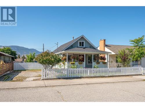 1011 Kilwinning Street, Penticton, BC - Outdoor