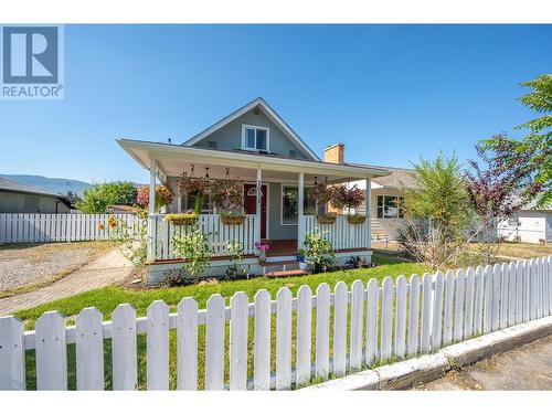 1011 Kilwinning Street, Penticton, BC - Outdoor With Deck Patio Veranda