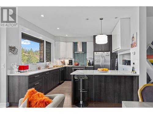 1818 Peak Point Court Unit# 13, West Kelowna, BC - Indoor Photo Showing Kitchen With Upgraded Kitchen