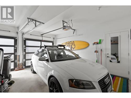 1818 Peak Point Court Unit# 13, West Kelowna, BC - Indoor Photo Showing Garage