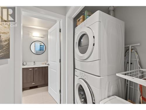 1818 Peak Point Court Unit# 13, West Kelowna, BC - Indoor Photo Showing Laundry Room