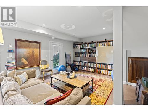 1818 Peak Point Court Unit# 13, West Kelowna, BC - Indoor Photo Showing Living Room