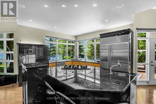 75 Darling Drive, Smith-Ennismore-Lakefield, ON - Indoor Photo Showing Kitchen