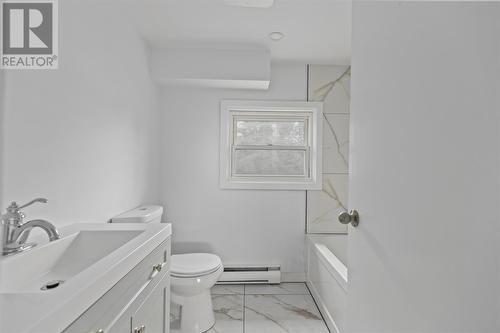 44 Market St, Sault Ste. Marie, ON - Indoor Photo Showing Bathroom