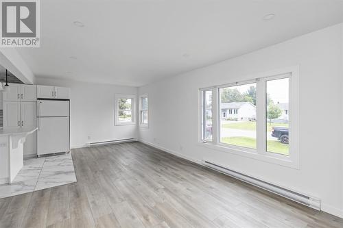 44 Market St, Sault Ste. Marie, ON - Indoor Photo Showing Other Room