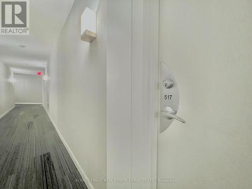 517 - 600 Fleet Street, Toronto (Niagara), ON - Indoor Photo Showing Other Room