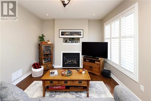 2 Ross Shiner Lane, Whitchurch-Stouffville, ON - Indoor Photo Showing Living Room With Fireplace