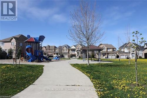 2 Ross Shiner Lane, Whitchurch-Stouffville, ON - Outdoor With Facade