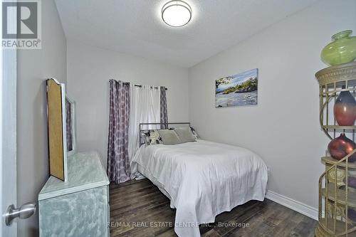 384 Highglen Avenue, Markham, ON - Indoor Photo Showing Bedroom