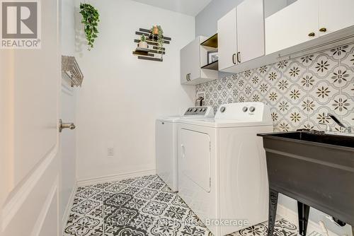 62 Streamside Street, Vaughan, ON - Indoor Photo Showing Laundry Room